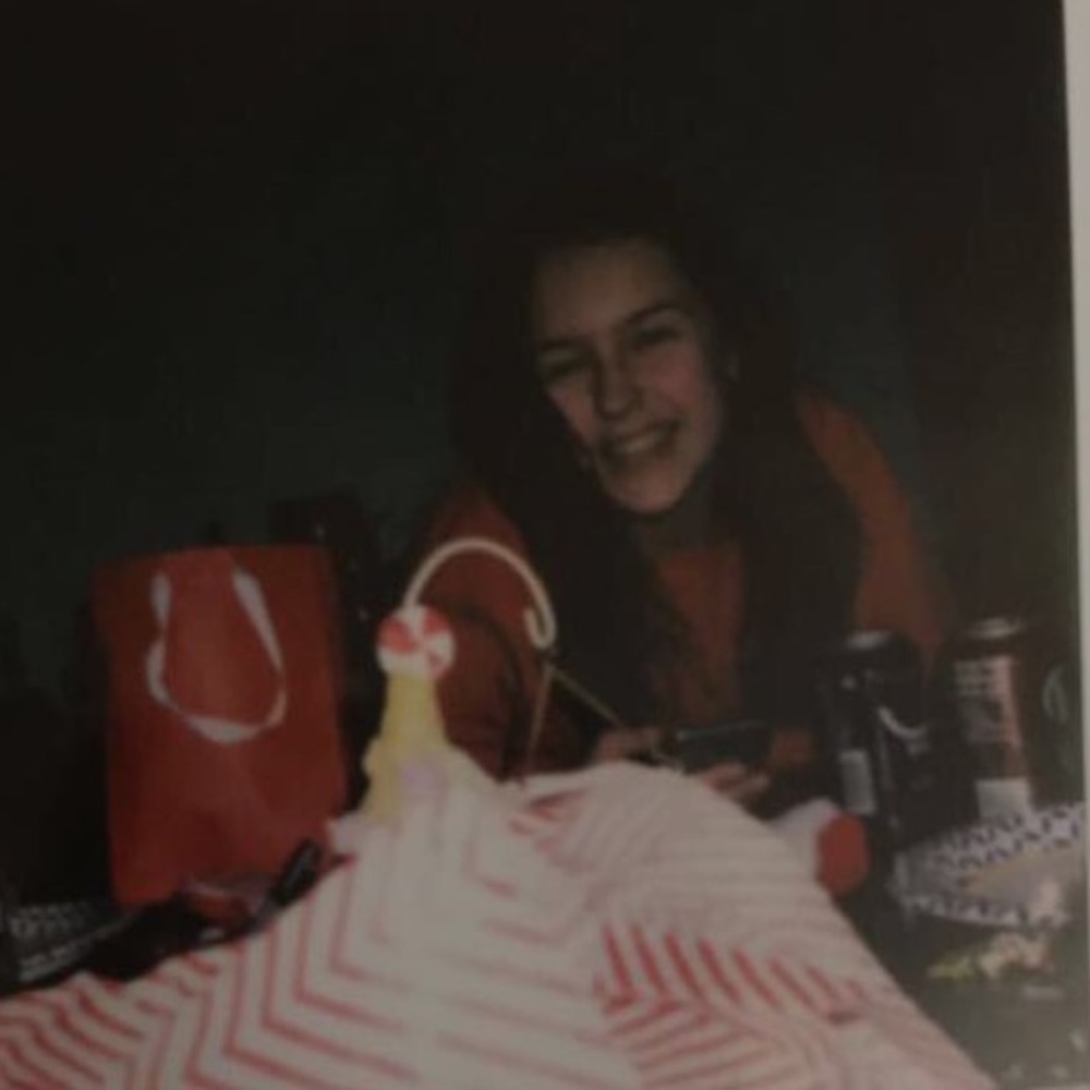 Meet your Posher, Danielle